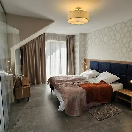 Bormio - Czarna Gora By Sun & Snow Z Nielimitowanym Basenem Apartmán *